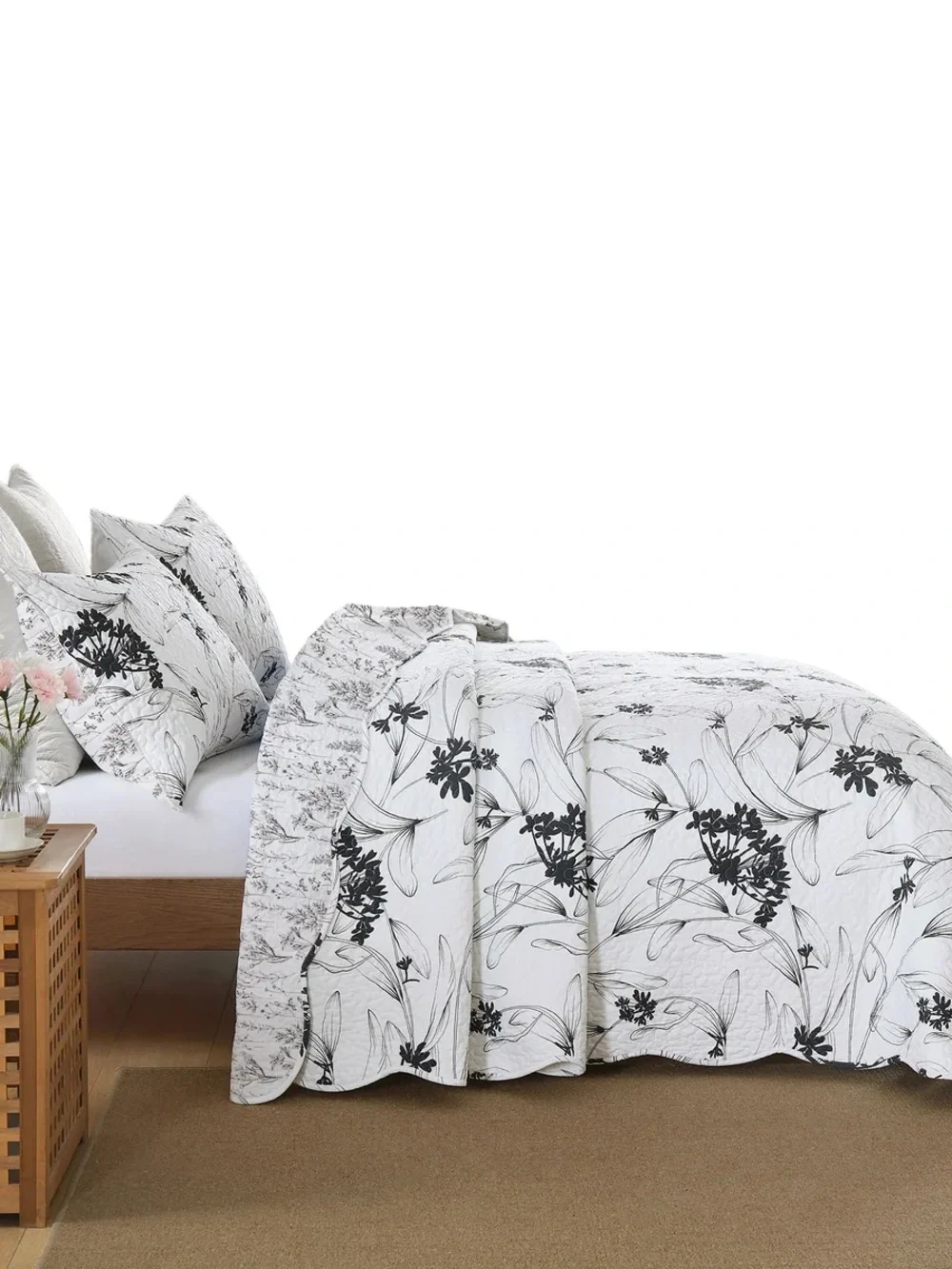 3 PIECE POLYESTER BLACK AND WHITE BOTANICAL FLORAL QUILT BEDSPREAD SET